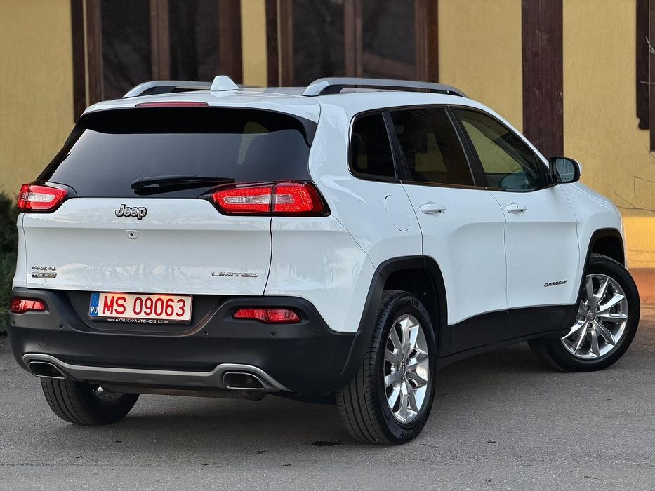 Jeep cherokee limited 2.2 cutie automată 9 trepte.131500km