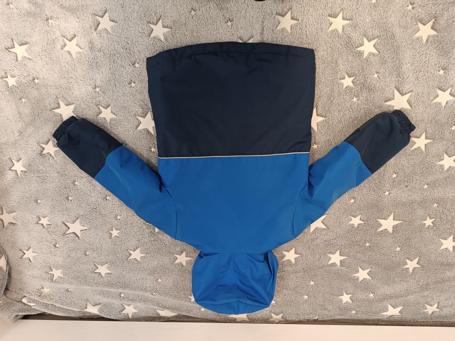 Ботинки и куртка на 4-5 лет