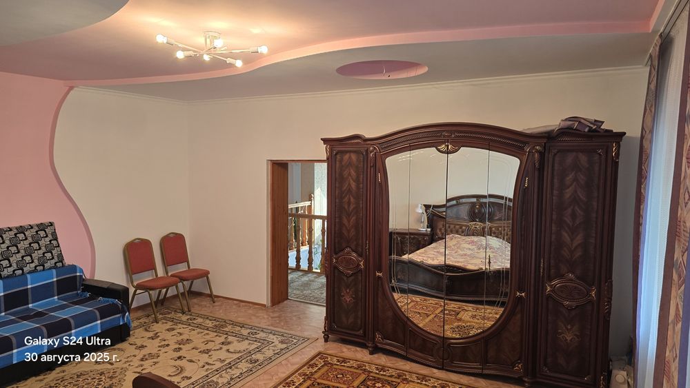 Продам коттедж 700 кв м