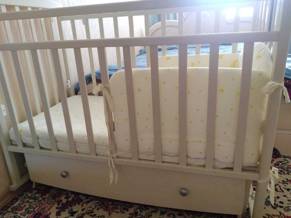 Кроватка детская