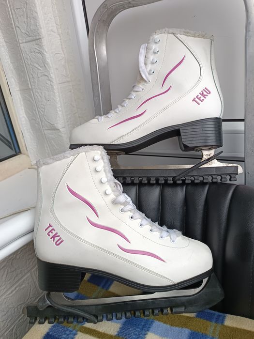 Продам коньки 30000