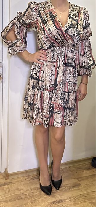 Рокля къса различни цветове