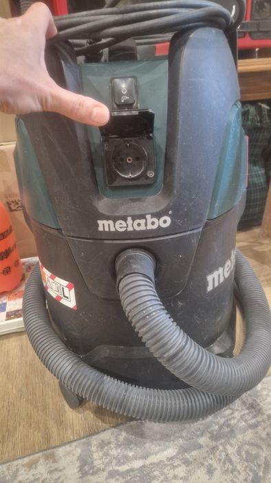 Продам промышленный пылесос  METABO ASA 25 L PC