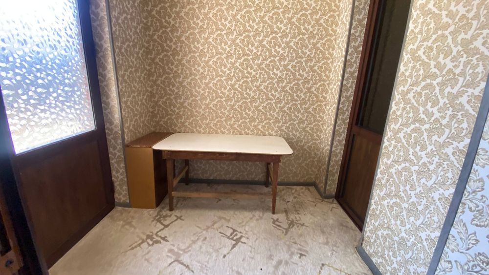 Kvartira yangi toshmida xonadon qizlarga