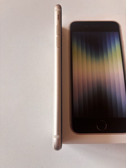 iPhon se 3 като НОВ