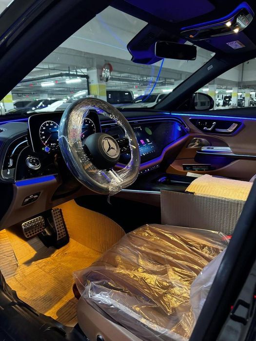 Mercedes-Benz E 300 2026 — 2