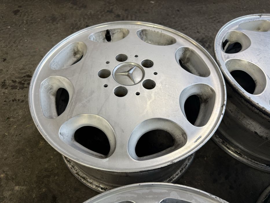 Jante Mercedes 8 Holes R16