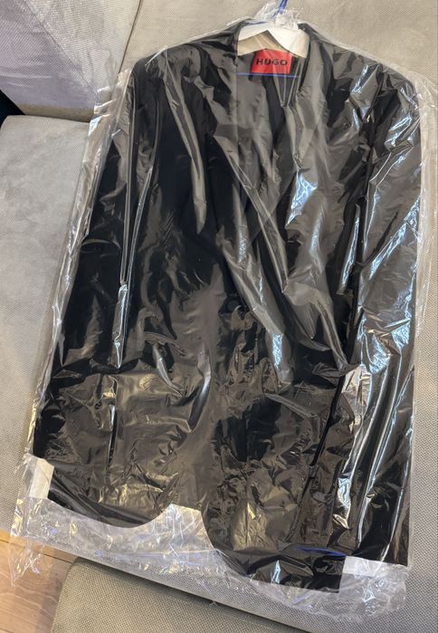 Costum Hugo Boss (smoking/mire) marime 52 Long