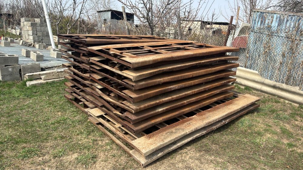 Поддонный металичиский