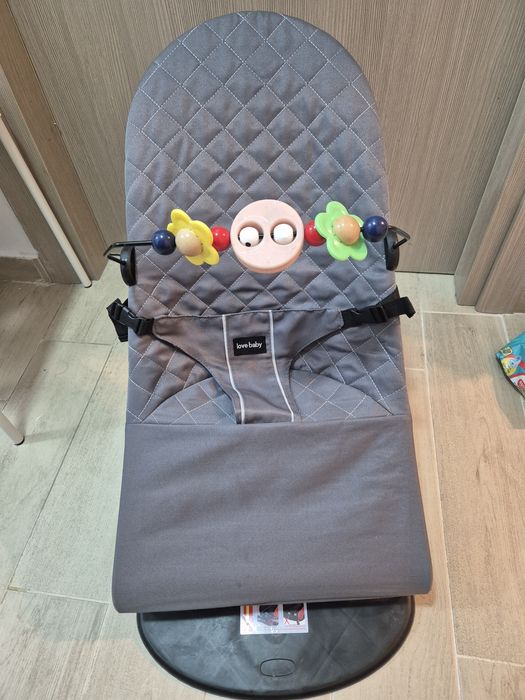 Scaun balansoar pentru bebelusi Love Baby