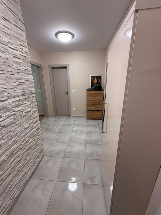 Дава се под наем Тристаен апартамент в София, Дианабад - 95 кв.м за 1095.99 € - Снимка #11