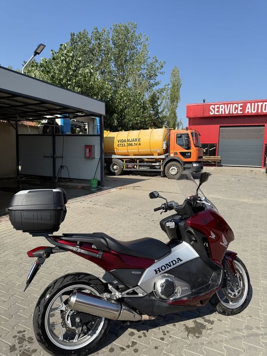 Honda Integra NC700D