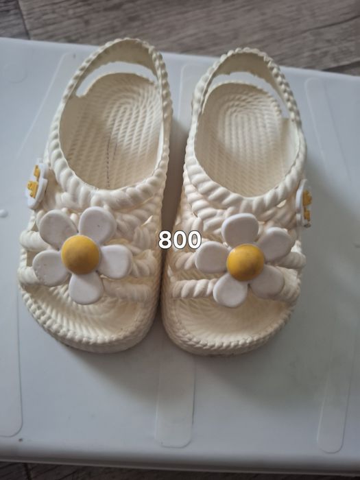 Детские вещи  продам