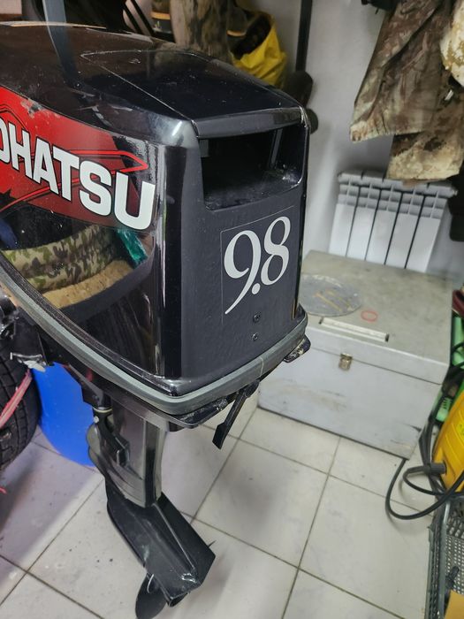 Подвесной лодочный мотор