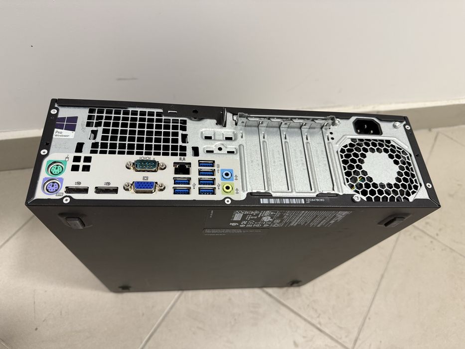 HP Elitedesk 800 G2 SFF 8GB 256 SSD + монитор