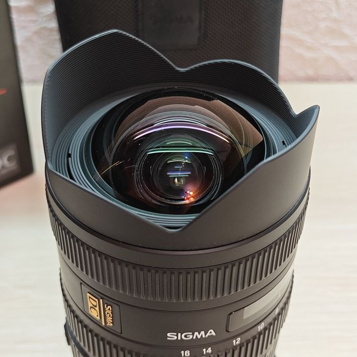 Объектив Sigma 8-16 для Canon EF