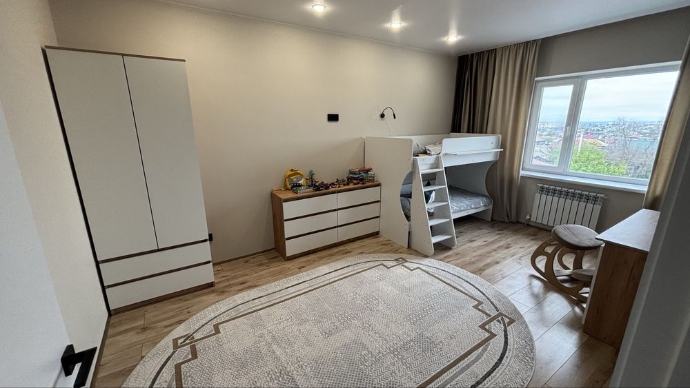 Кровать двухъярусная