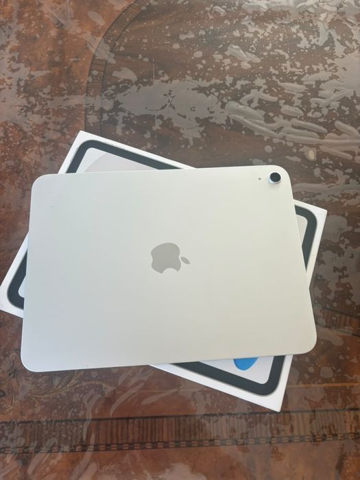 Планшет Apple iPad A16 11, 6 Гб/128 Гб