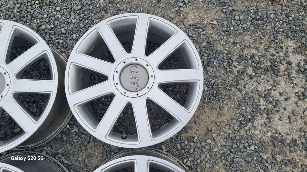 Оригинални джанти Ауди 5/112 Audi A4 8E  5x112

Употребявани, Шумен