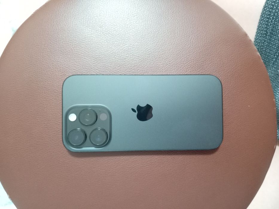 Айфон 16 про 256 гб ёмкость 92%