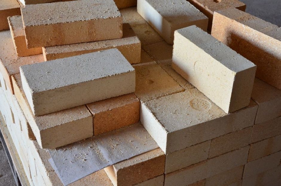 Огнеупорный кирпич