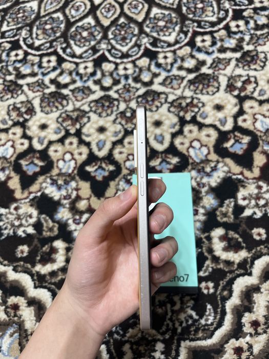 OPPO Reno7 оппо рено7