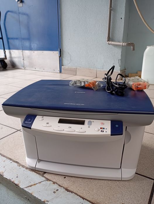 Vînd imprimanta canon