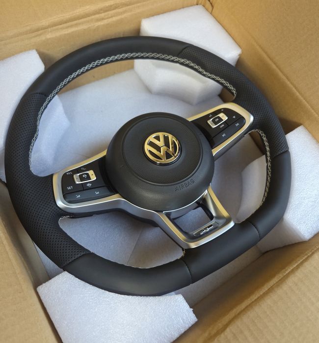 Волан R-Line VW Golf 7 Mk7 Mk7.5 Arteon Passat B8 Tiguan T-Roc T-Cross Touareg, тунинг спортен кожен мултифункционален волан с пера, бутони, airbag,