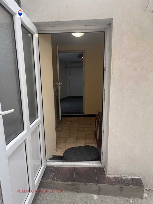 Продава се Къща в Русе, Център - 38 кв.м за 1093 €/кв.м - Снимка #12