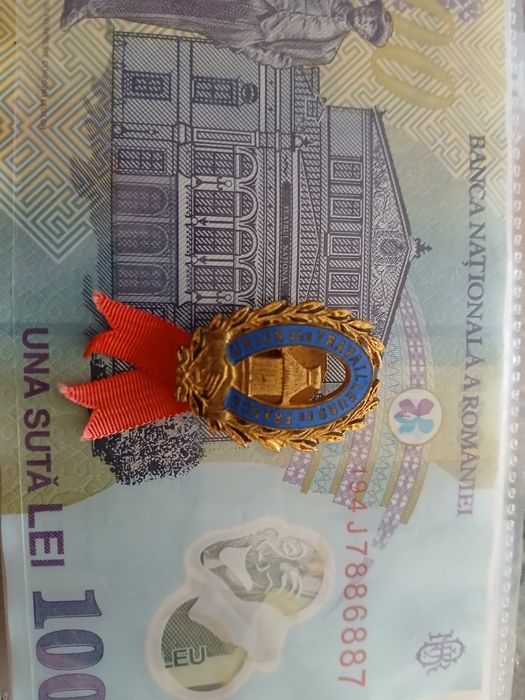 Franța  "insigne de butonie'"