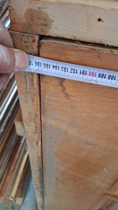 Продам деревянные двери из массива
