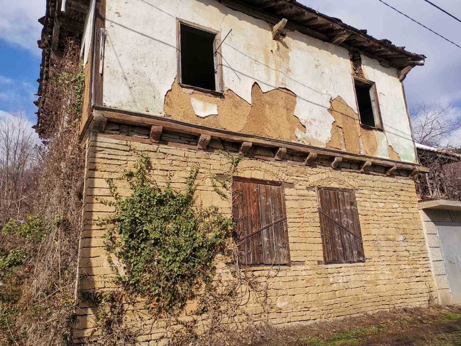 Продава се Къща в с. Раховци, Област Габрово - 72 кв.м за 556 €/кв.м - Снимка #1