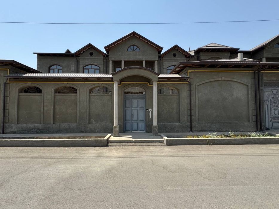 Участка ховли сотилади 4 соток своя