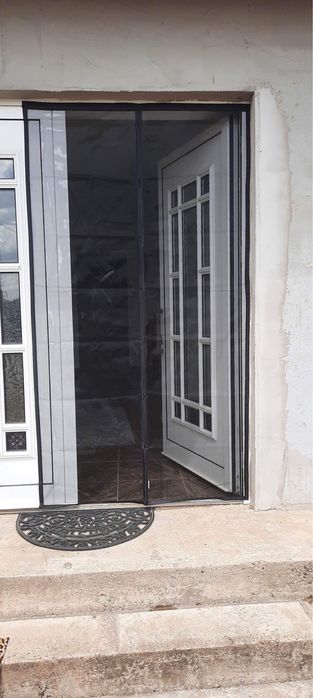 Plasa/Perdea usa anti insecte cu magnet de sus pana jos 120/220 cm