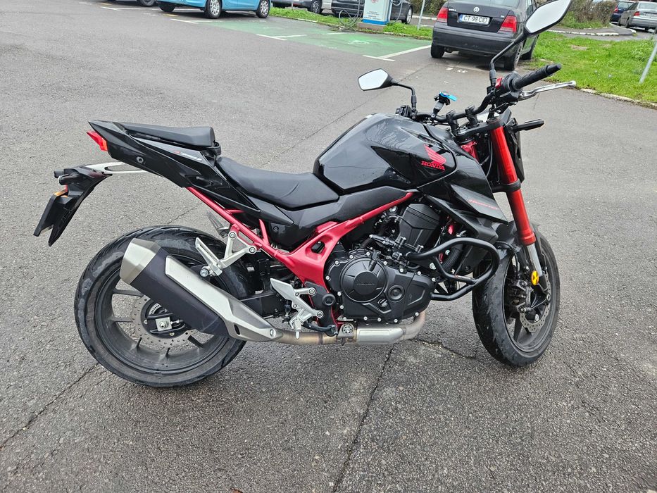 Honda Hornet 750 2023
