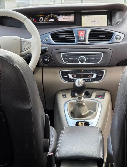 Ocazie ,Vand Renault Scenic 1,5 cdi Euro 6 i 2013, 7 locuri