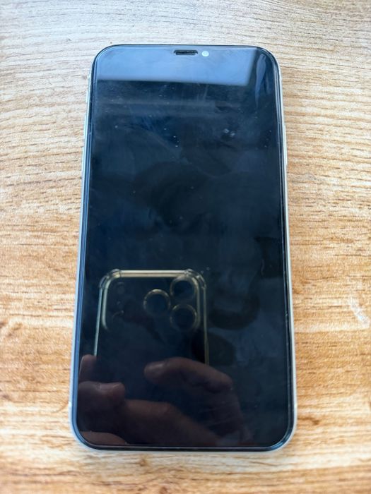 Apple 11 128g телефон