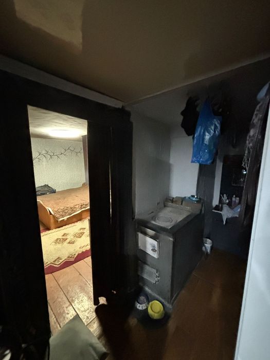 Два дома на одной ограде