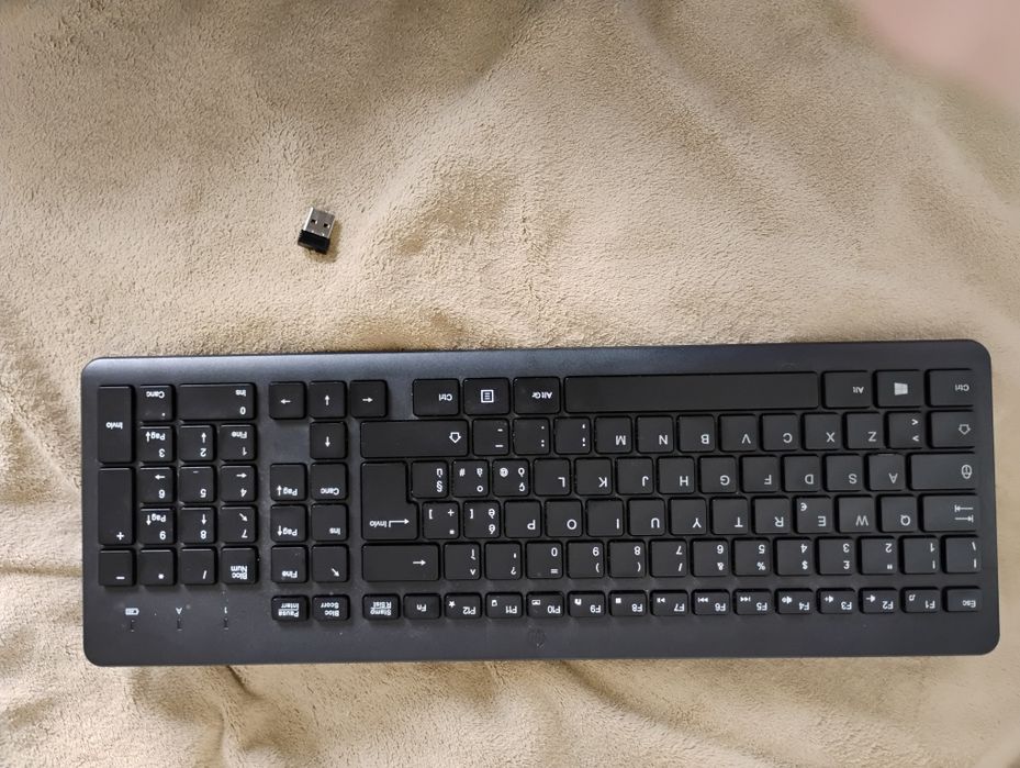 Tastatura wireless HP 230