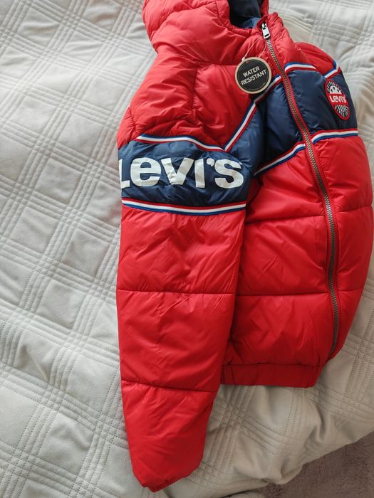 Намалено Ново зимно яке Levi’s, 158-164 см.