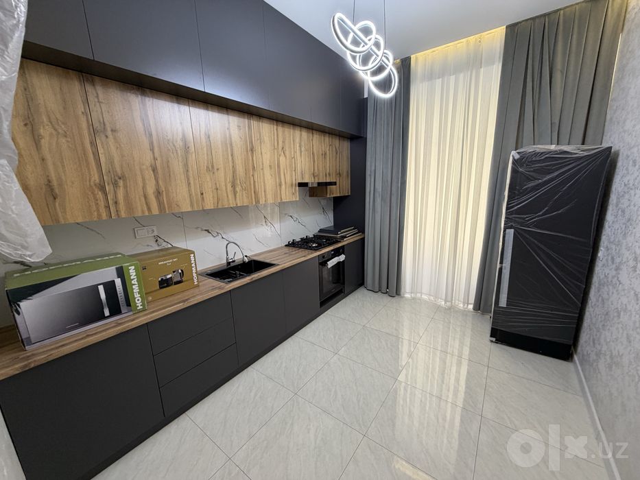 3Х КОМНАТНАЯ КВАРТИРА(99кв. м), кирпич, новостройка