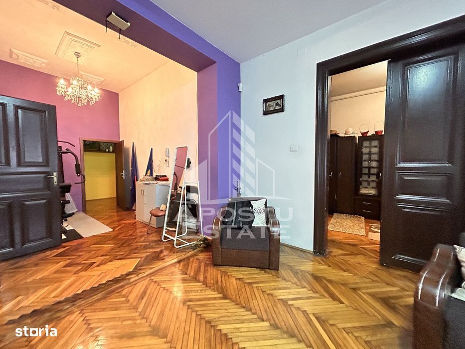 Apartament spațios 4 camere, 2 băi, parteer inalt în Piata Maria