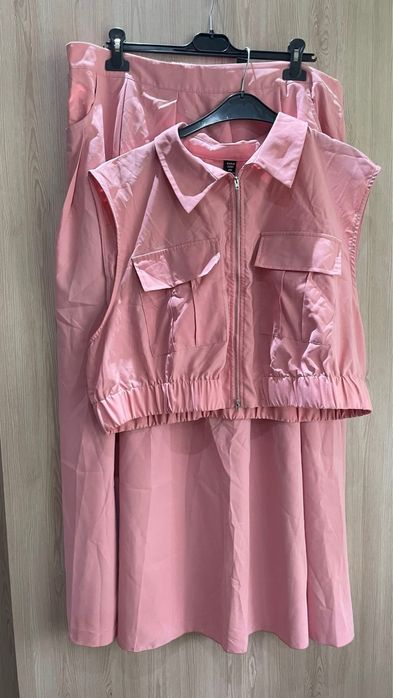 Дамски комплект от две части