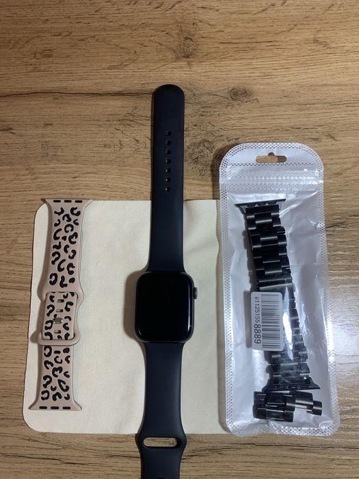 Продаю Apple Watch Series 5 44 мм