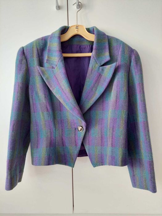 продавам късо дамско сако