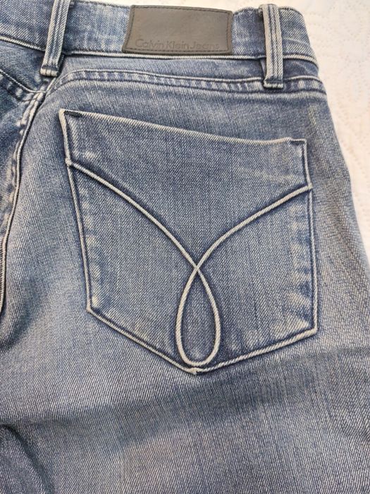 Джинсы Calvin Klein