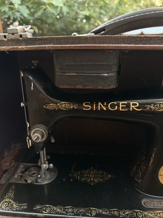 Masina de cusut manuala SINGER 99K, circa 1936, cu valiza – vintage