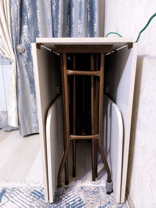 Продам стол книжку.  Новый стол.