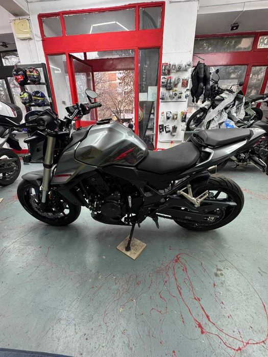 Honda CB 750 Hornet 2023 -GARANTIE- Limitat de A2