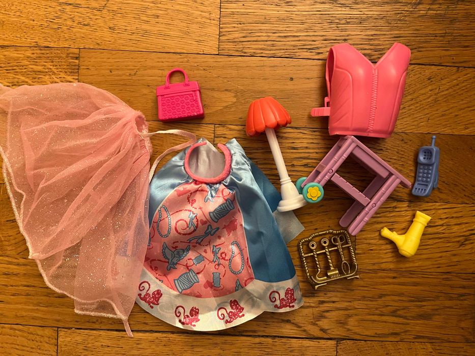 Papusi Barbie Mattel cu accesorii